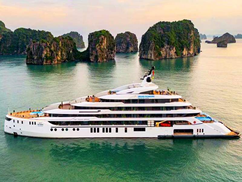 Grand Pioneers Cruise - Halong Bay 2 Days 1 Night