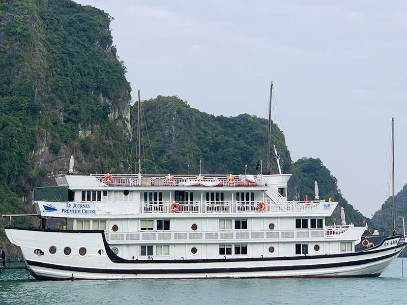 Le Journey Premium Cruise - Halong Bay 2 Days 1 Night