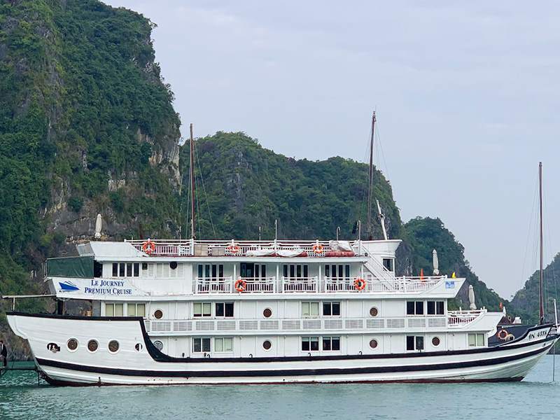 Le Journey Premium Cruise - Halong Bay & Lan Ha Bay - 3 Days 2 Nights