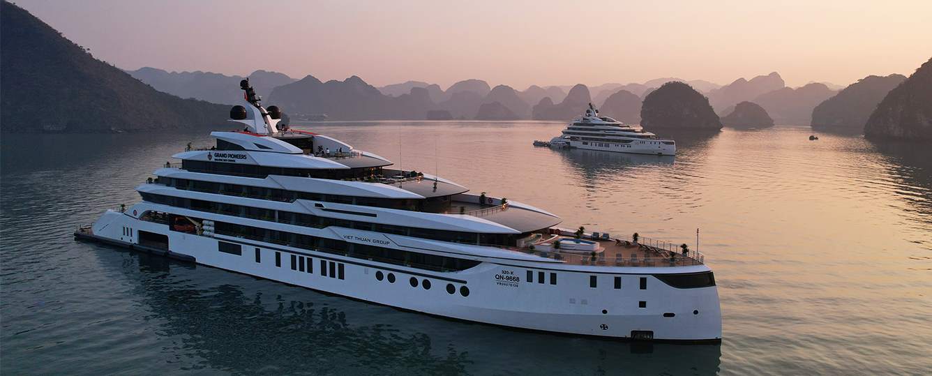 Grand Pioneers Cruise - Halong Bay 2 Days 1 Night