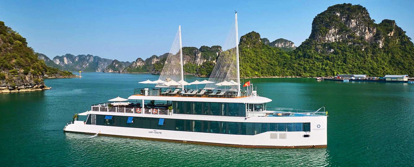 Jade Sails Cruise - Halong Bay & Lan Ha Bay - 1 Day Cruise