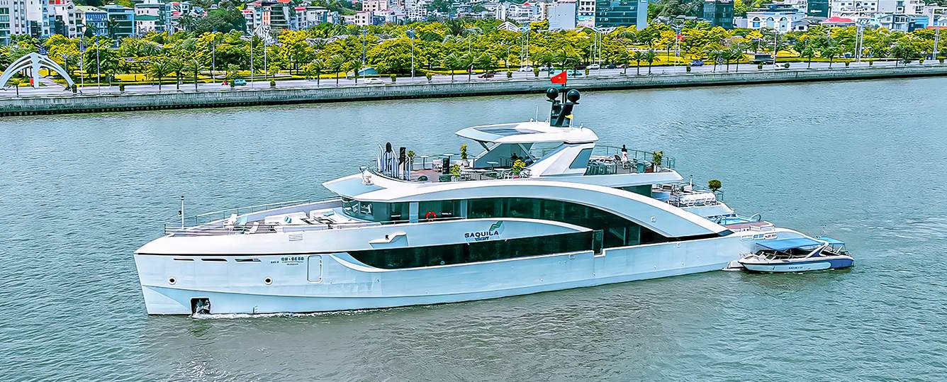 Saquila Yacht - Halong Bay - 1 Day Cruise